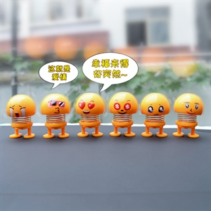 表情包弹簧摇头公仔车载汽车摆件抖音爆款弹簧人摆件弹簧公仔,润东车饰